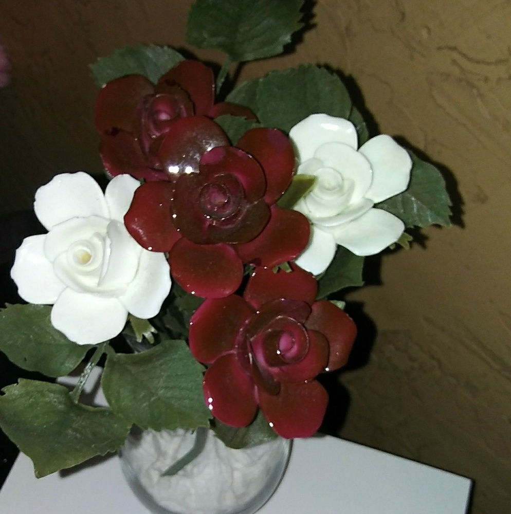 5 porcelain painted roses